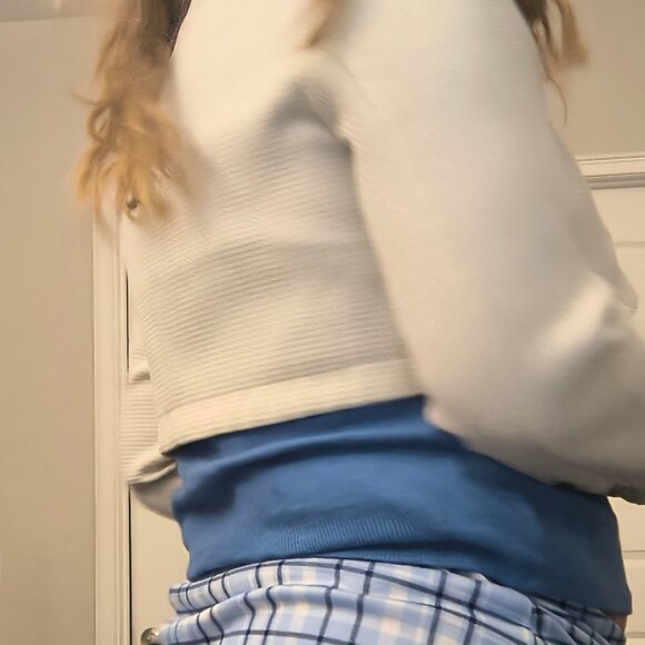 A medium cream-colored crop jacket by dazy. pebbled texture - Picture 4 of 11